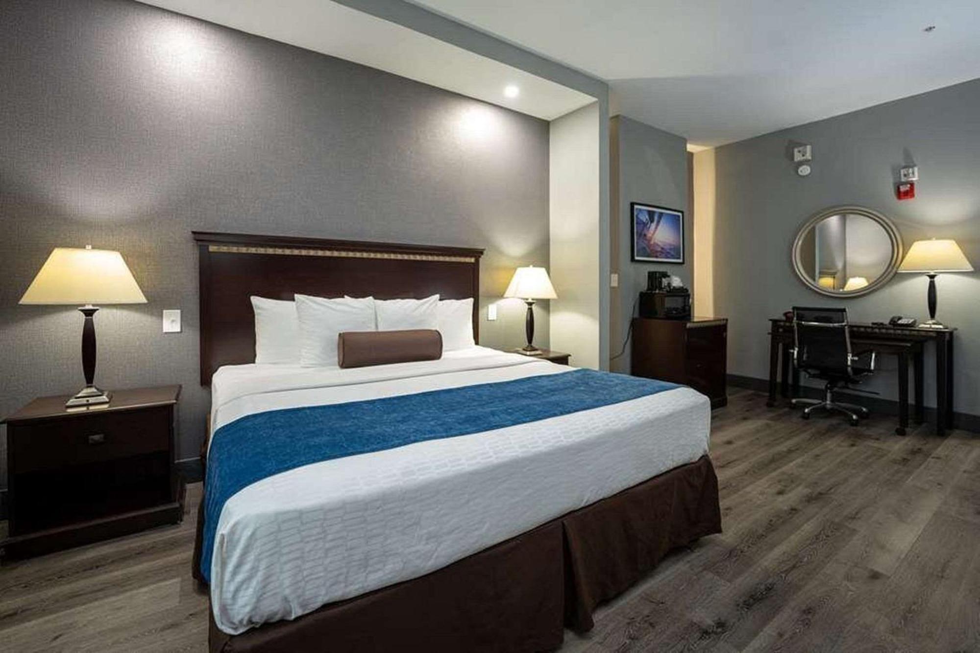 Comfort Suites Seabrook - Kemah Exterior photo